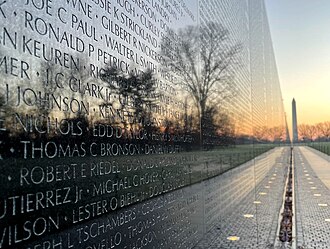 Picture of The Vietnam veterans memorial
